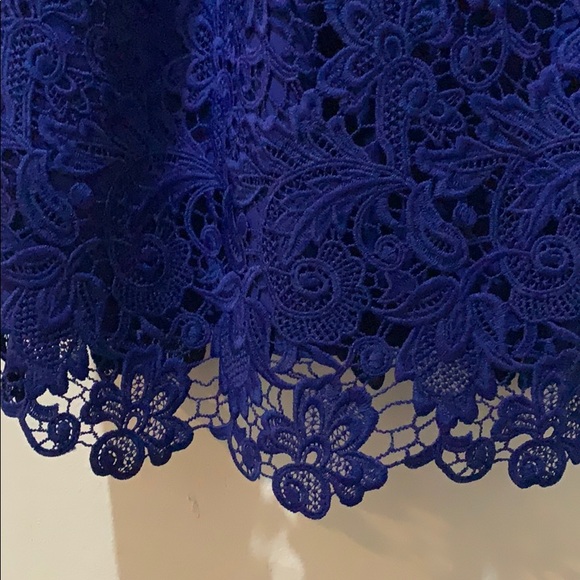 Floral-Lace Dress - Picture 4 of 5